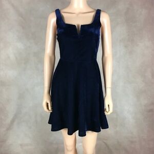 NWT - AQUA Gorgeous Navy Blue Velvet Sleeveless Mini Dress Sz SMALL